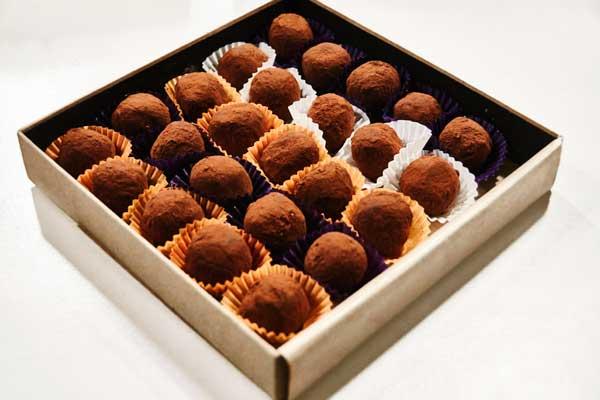 regalos gourmet de navidad: trufas Be Chocolat.