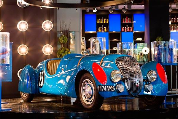peugeot rememora el 75 aniversario del 402 uno de los modelos ms influyentes en la historia de la automocin peugeot rememora el 75 aniversario del 402 uno de los modelos mas influyentes en la historia de la automocion