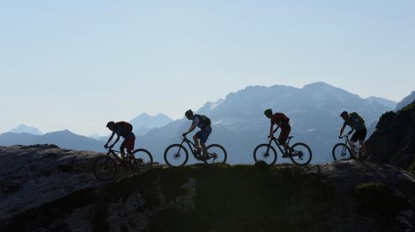 las bicicletas son para el verano las bicicletas son para el verano