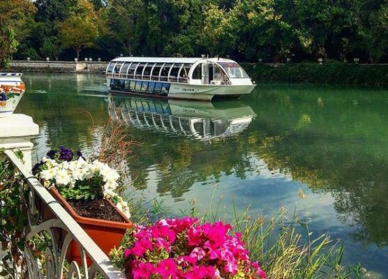 conoce aranjuez y de paso date un paseo en barco con el curiosity conoce aranjuez y de paso date un paseo en barco con el curiosity
