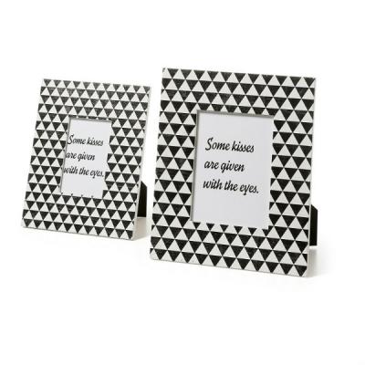demarqueses fashion for your home propone marcos de fotos con formas geomeacutetricasnbsp demarqueses fashion for your home propone marcos de fotos con formas geomeacutetricasnbsp
