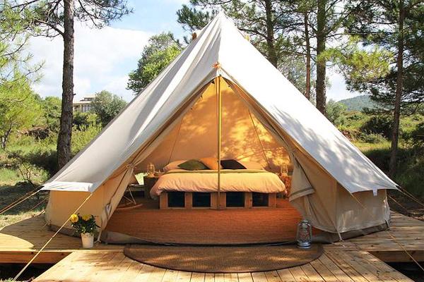 disfruta de una escapada romaacutentica en pleno campo con forest days disfruta de una escapada romaacutentica en pleno campo con forest days