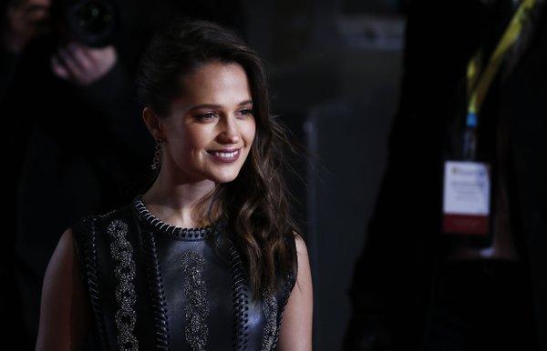 el guardarropa de una chica 10 alicia vikander el guardarropa de una chica 10 alicia vikander