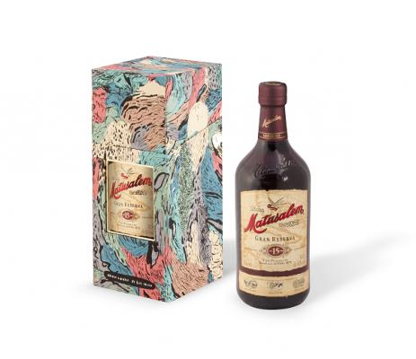 luis uacuterculo detiene el tiempo en la edicioacuten limitada de ron matusalem gran reserva 15 luis uacuterculo detiene el tiempo en la edicioacuten limitada de ron matusalem gran reserva 15