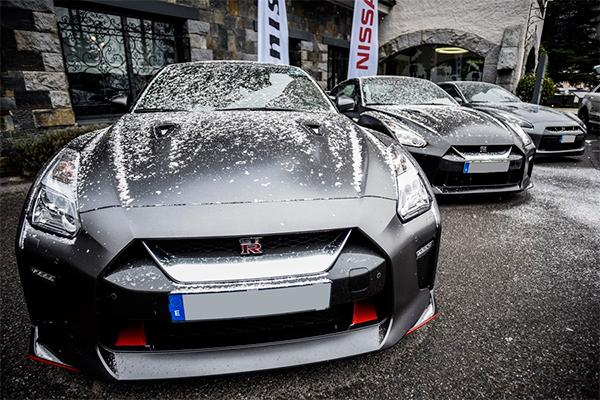 el-nissan-gtr-2017-amo-y-sentildeor-de-la-nieve-en-andorra