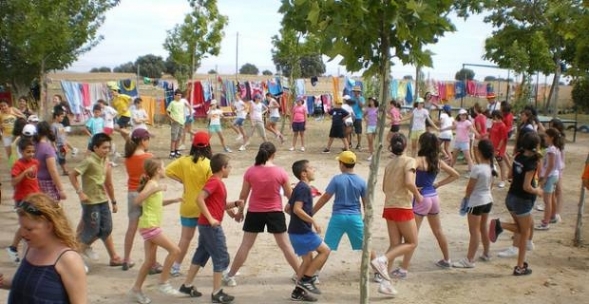 no sabes queacute hacer con tus hijos este verano apuacutentales a un campamento no sabes queacute hacer con tus hijos este verano apuacutentales a un campamento