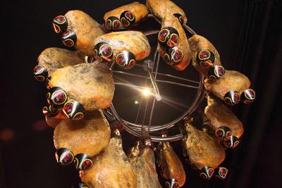 la tienda degustacioacuten jamones juliaacuten becerro lleva al centro de madrid la tradicioacuten de la alberca la tienda degustacioacuten jamones juliaacuten becerro lleva al centro de madrid la tradicioacuten de la alberca