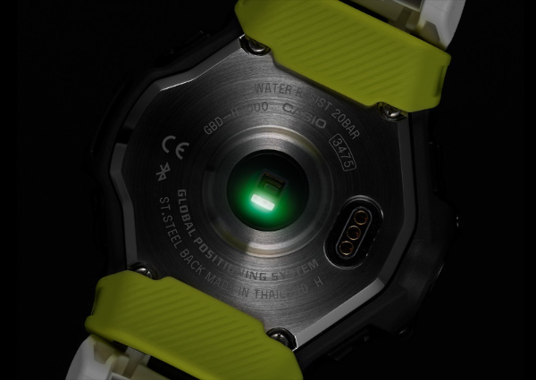 casio-gshock-gsquad-gbdh1000-con-la-mira-en-el-fitness
