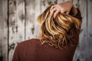 lo-que-no-se-debe-hacer-con-el-cabello-durante-la-cuarentena lo-que-no-se-debe-hacer-con-el-cabello-durante-la-cuarentena