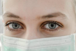 7-cuidados-imprescindibles-para-el-contorno-de-ojos 7-cuidados-imprescindibles-para-el-contorno-de-ojos