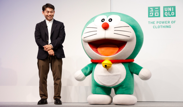 doraemon-se-tine-de-verde-como-embajador-sostenible-de-uniqlo