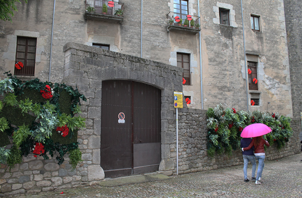 girona-se-vuelca-con-emtemps-de-florsem-ahora-al-aire-libre