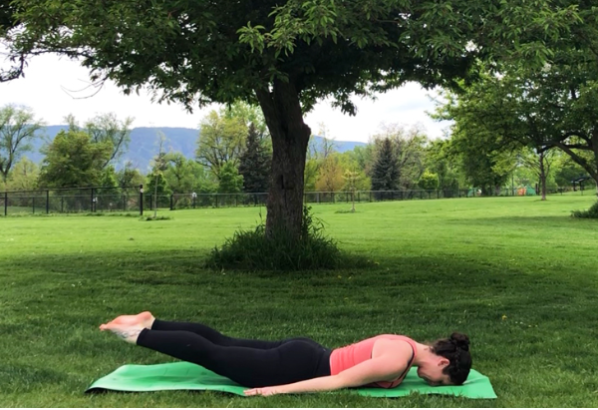 5-posturas-de-yoga-para-fortalecer-gluteos