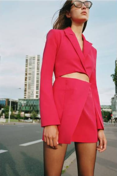la-moda-mas-sexy-que-nunca-prendas-cenidas-y-cut-out