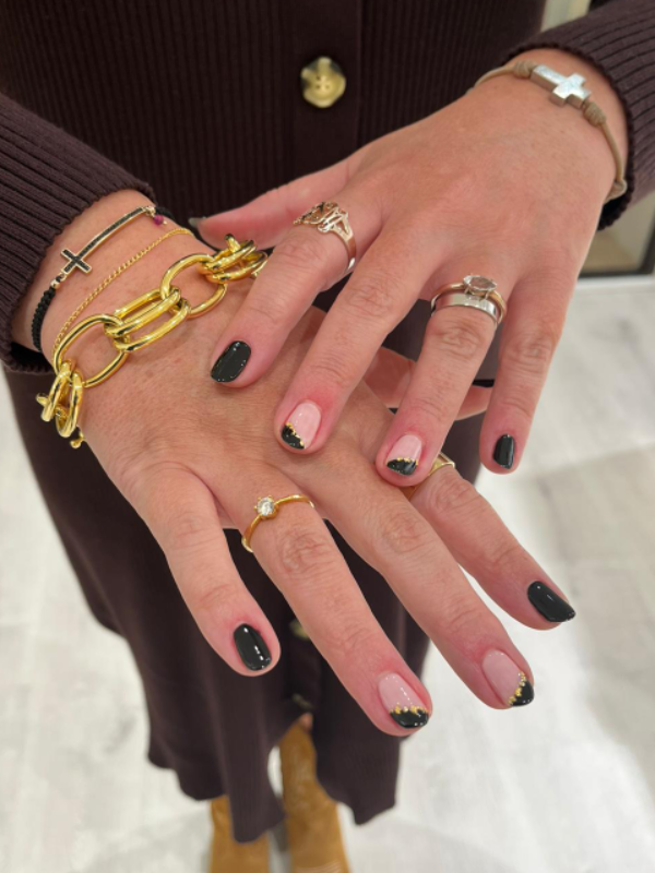 an-de-orola-manicura-favorita-de-estas-fiestas
