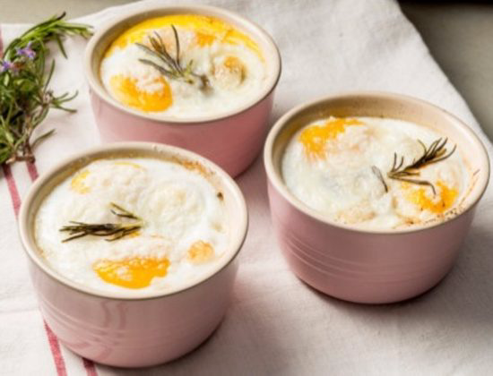 como-cocinar-huevos-con-la-freidora-de-aire-el-electrodomestico-de
