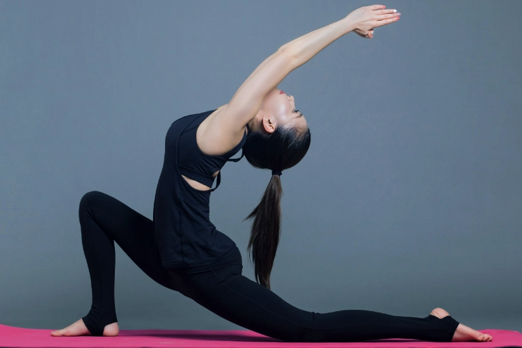 gana-flexibilidad-poniendo-en-practica-estas-posturas-de-yoga