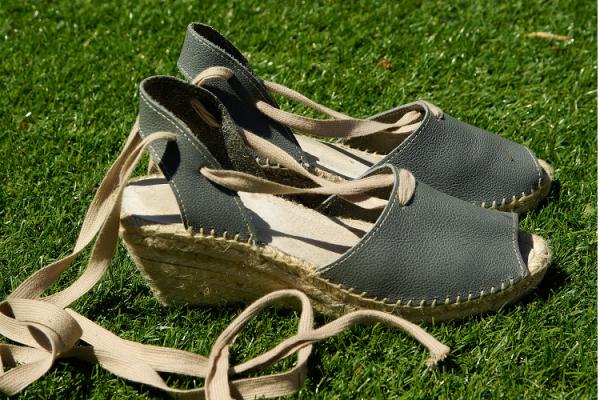 estos_zapatos_13730_20220421103255.png (600×400)