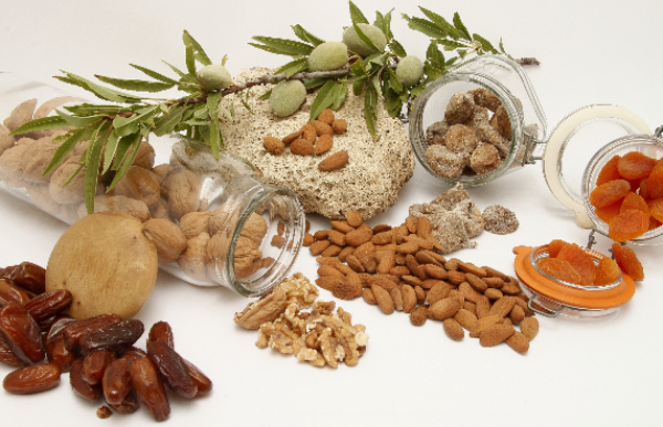 como-reducir-las-ojeras-8-alimentos-que-nos-ayudan