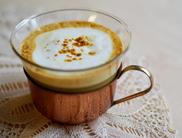 5-beneficios-para-la-salud-de-la-leche-dorada