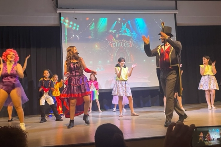 teatro-musical-en-los-colegios-para-toda-la-familia