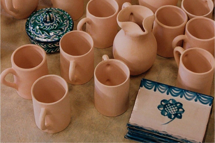zara-home-lanza-una-coleccion-de-ceramica-granadina