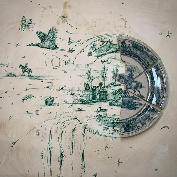 los-platos-sentimentales-rotos-de-un-artista-frances-recobran-vida-m