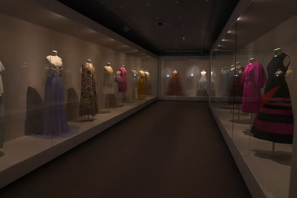 el-museo-balenciaga-acoge-una-exposicion-sobre-josep-font