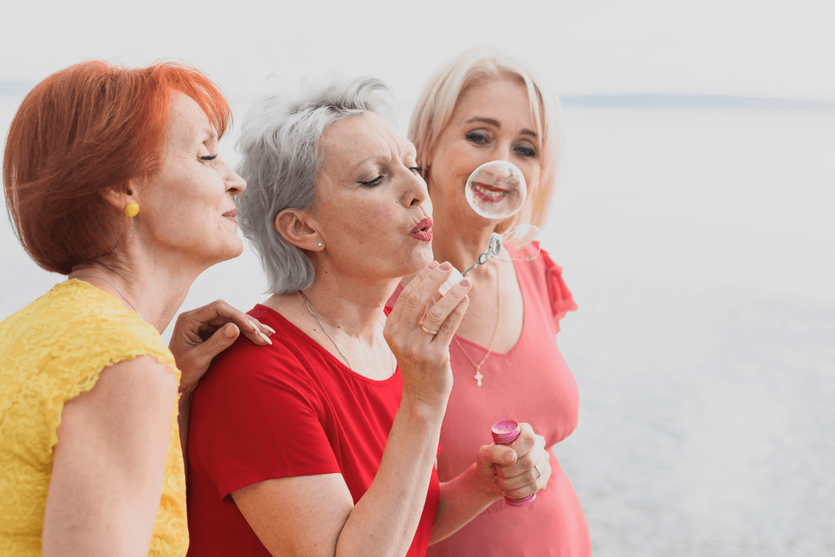como-adaptar-tu-rutina-facial-a-los-cambios-hormonales-y-menopausia